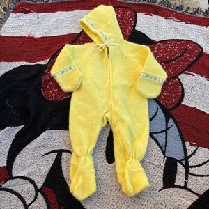 VINTAGE YELLOW TRAIN TRIM OUTFIT SIZE 6 MONTHS CUTE FUZZY
